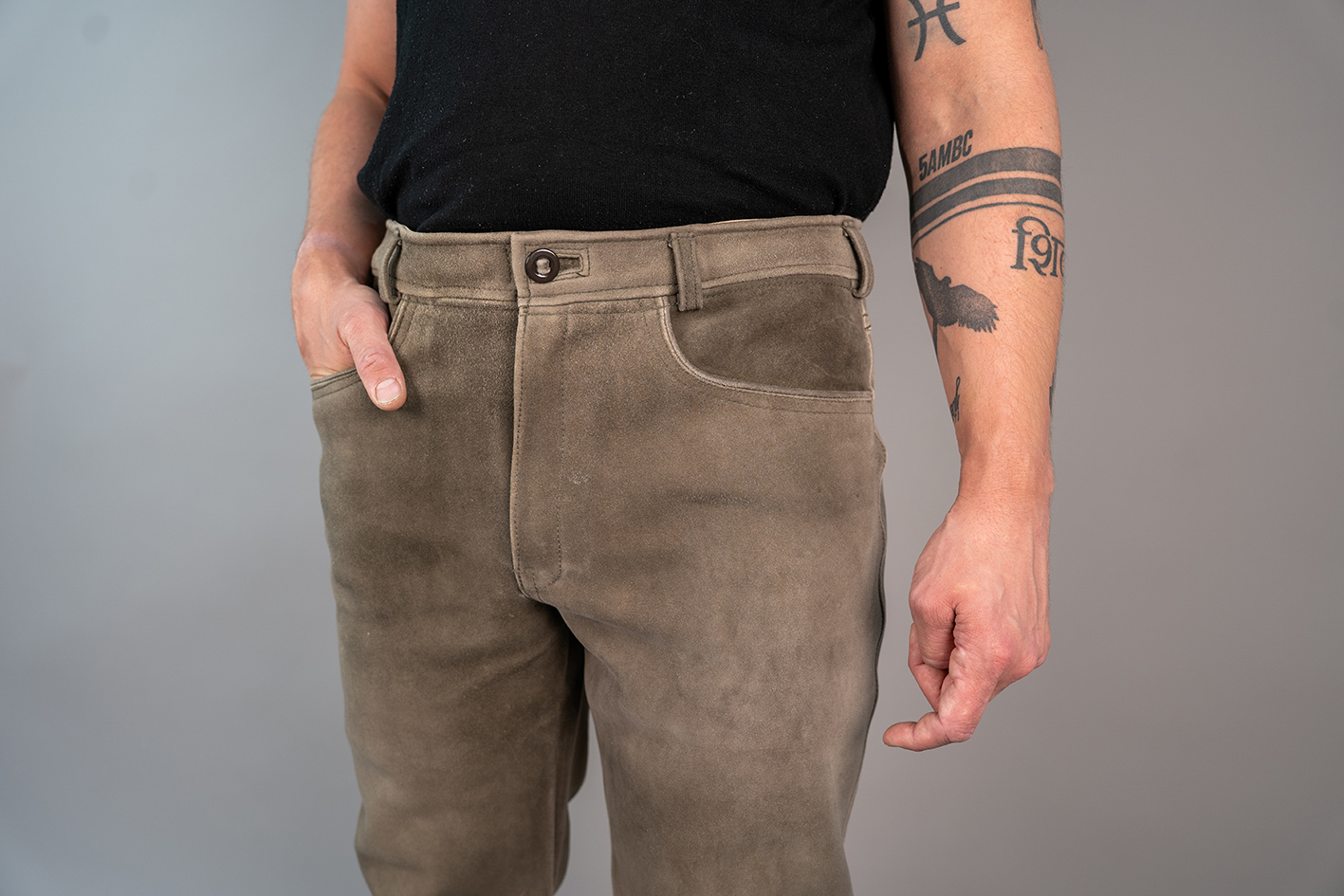 Hochwertige Leder-Jeanshose für Damen und Herren von der Gerberei Kolesch in Biberach