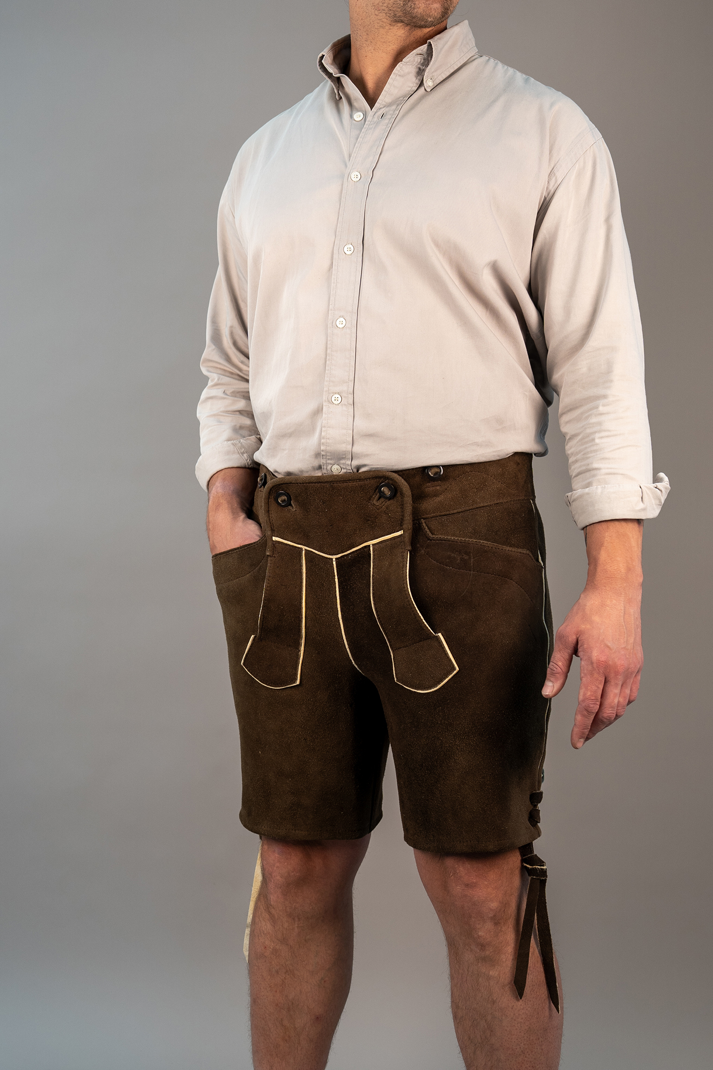 Kurze Lederhose aus hochwertigem Leder von der Gerberei Kolesch in Biberach